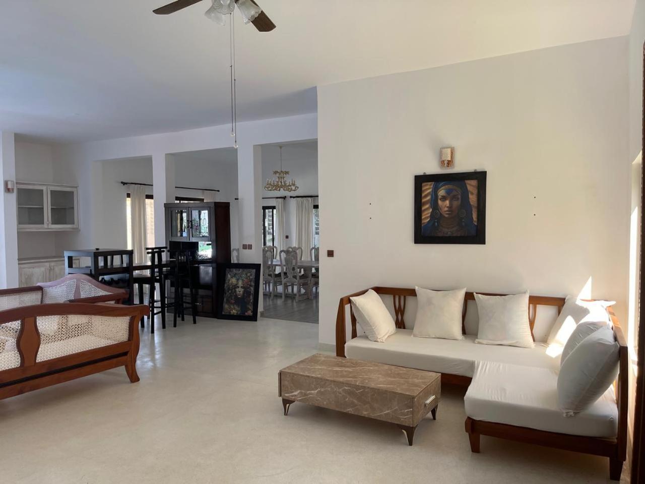 Mawe Zuri Resort Watamu Exterior photo